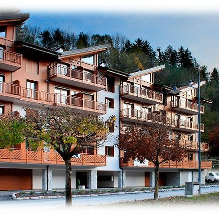 Appartamento Residenza Finestra sul Parco Comano Terme Esterno foto